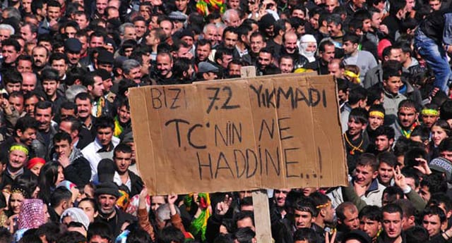 BDP nevruz etkinliğinde dikkat çeken pankart