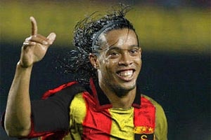 Ronaldinho Galatasaray’a mı geliyor?