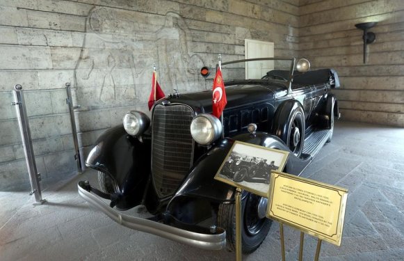 Atatürk Arabaları Anıtkabir