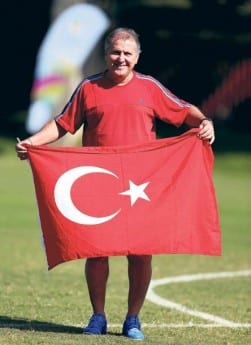zico-turk-bayrakli