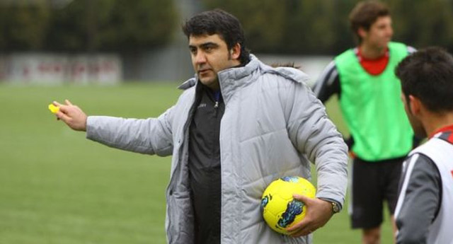 Manisaspor Ümit Özat’ı görevden aldı