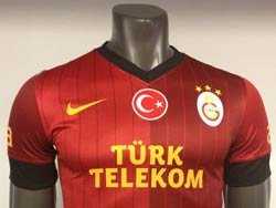 Galatasaray’ın kırmızı formaları kapış kapış