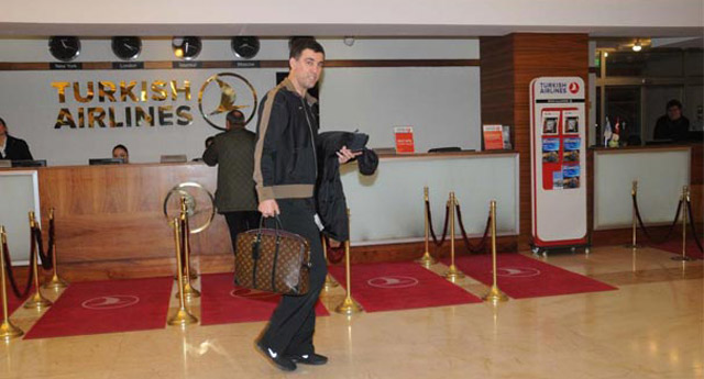 Hakan Şükür ABD’ye gitti!