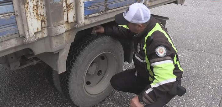 Sürücülerin dikkatine! Bunu yapmayan yandı…