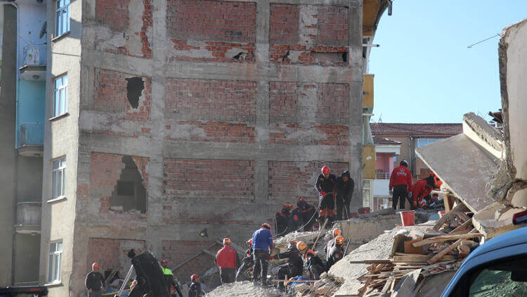 Elazığ’daki deprem nedeniyle Türkiye’ye taziye ve destek mesajları